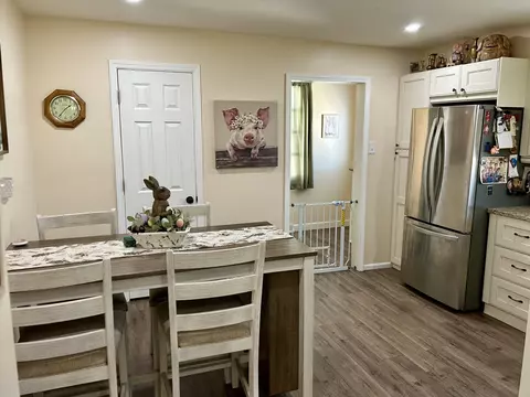 400 W 3rd St, Spring Valley, IL 61362 photo 4