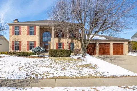 416 Oakmont Ln, Schaumburg, IL 60173