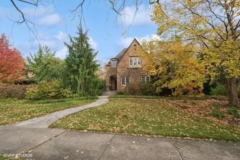 2311 Lawndale Ave, Evanston, IL 60201