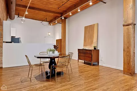 Dining - 1327 W Washington Blvd #2F, Chicago, IL 60607 photo 3 of 4