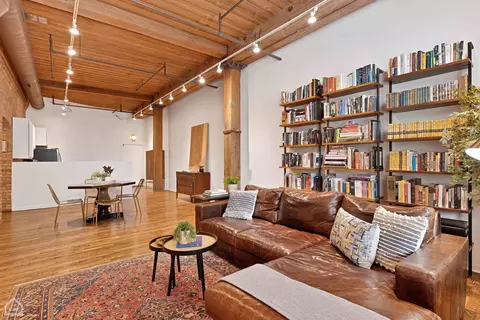 Living - 1327 W Washington Blvd #2F, Chicago, IL 60607 photo 4 of 5