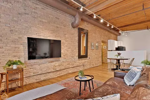 Living - 1327 W Washington Blvd #2F, Chicago, IL 60607 photo 5 of 5
