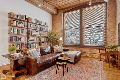 Living - 1327 W Washington Blvd #2F, Chicago, IL 60607 photo 2 of 5