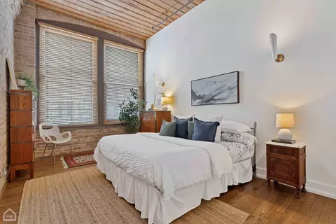 Bedroom - 1327 W Washington Blvd #2F, Chicago, IL 60607 photo 1 of 5