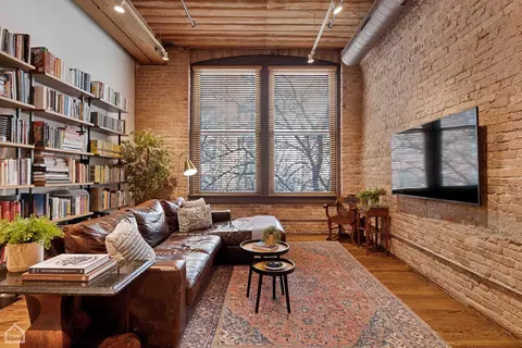Living - 1327 W Washington Blvd #2F, Chicago, IL 60607 photo 3 of 5