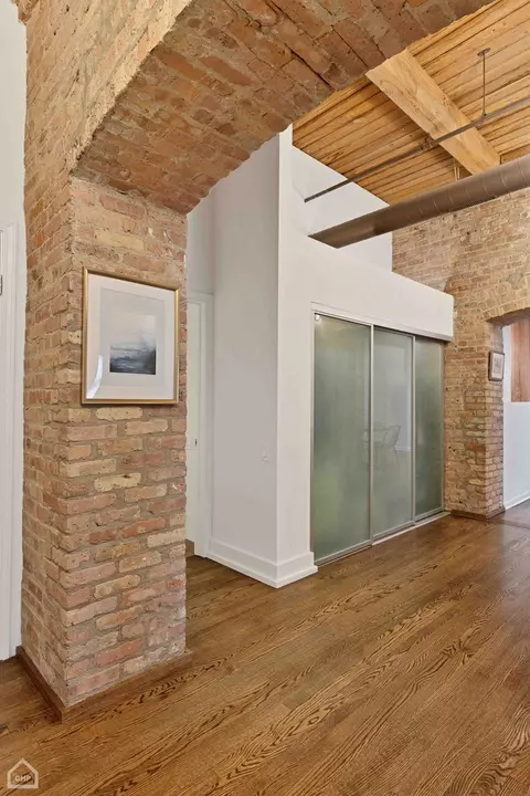 Entry Way - 1327 W Washington Blvd #2F, Chicago, IL 60607 photo 3 of 3