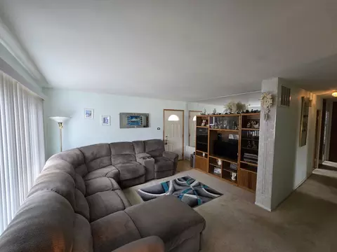 15251 Ridgeway Ave, Midlothian, IL 60445 photo 3