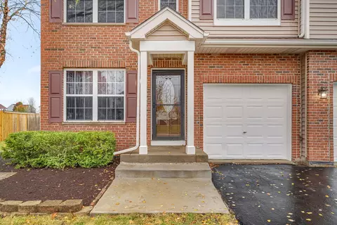 Exterior - 305 Switchgrass Dr, Minooka, IL 60447 photo 2 of 7