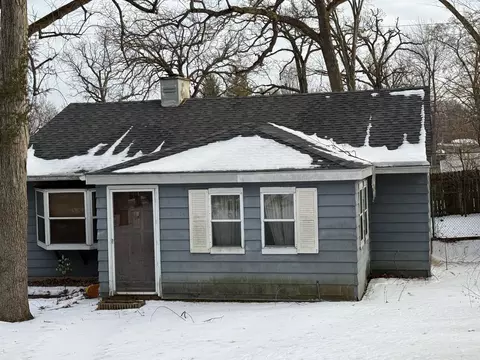 17853 W Chippewa Rd, Grayslake, IL 60030