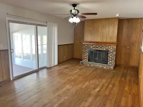 Living - 654 Longview Dr, Antioch, IL 60002 photo 3 of 5
