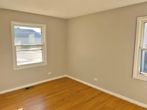 Bedroom - 654 Longview Dr, Antioch, IL 60002 photo 3 of 5