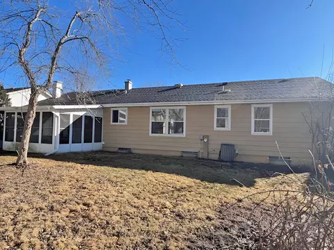 Exterior - 654 Longview Dr, Antioch, IL 60002 photo 7 of 11