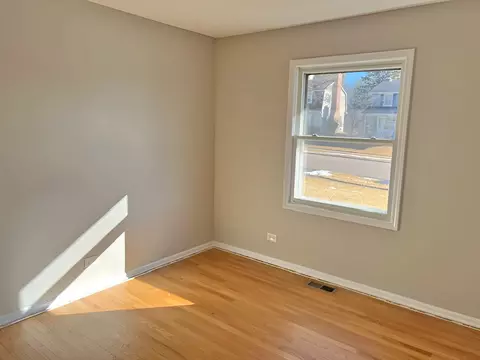 Bedroom - 654 Longview Dr, Antioch, IL 60002 photo 1 of 5