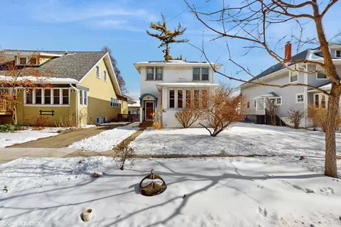 812 Wisconsin Ave, Oak Park, IL 60304
