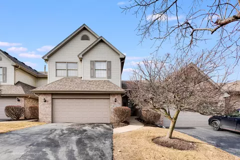 8732 Crystal Creek Dr, Orland Park, IL 60462