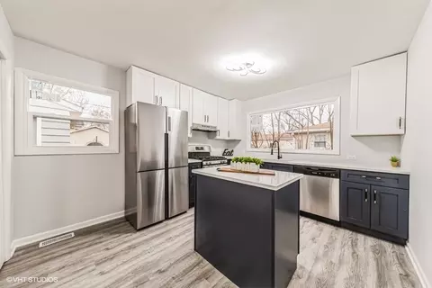 3711 Wren Ln, Rolling Meadows, IL 60008 photo 8