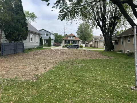 616 12th St, Peru, IL 61354 photo 5