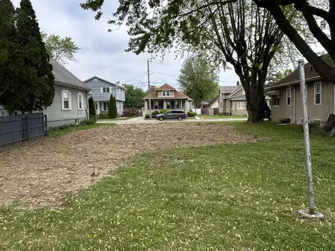 616 12th St, Peru, IL 61354 photo 3