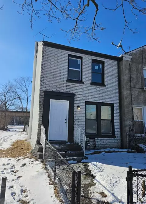 5214 S Calumet Ave, Chicago, IL 60615