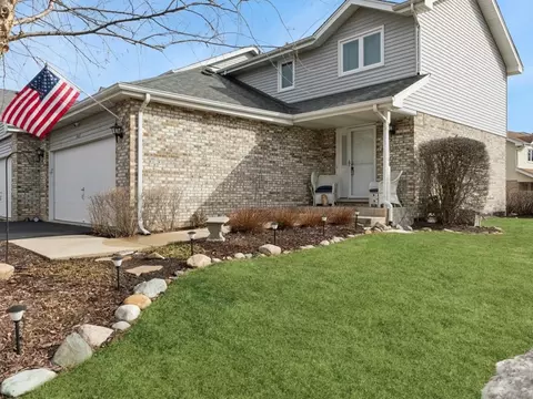 9447 E Quail Trl E, Tinley Park, IL 60487