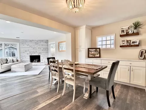 Dining - 460 S Cherry St, Itasca, IL 60143 photo 1 of 1