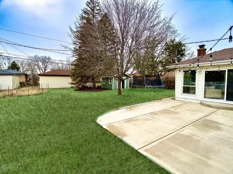 Exterior - 460 S Cherry St, Itasca, IL 60143 photo 3 of 4