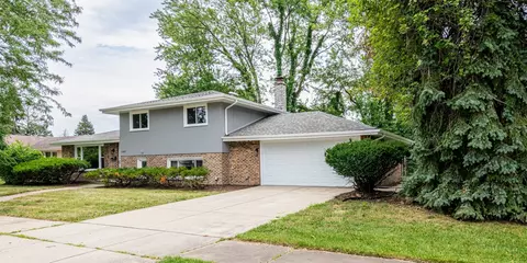 1307 E 169th Pl, South Holland, IL 60473