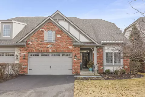 1242 Stonebriar Ct, Naperville, IL 60540