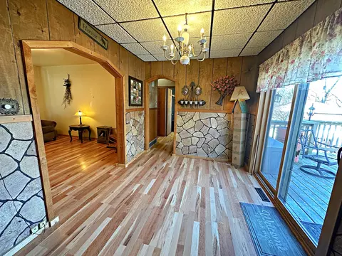 608 E Bronson St, Streator, IL 61364 photo 7