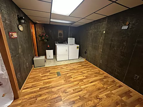 608 E Bronson St, Streator, IL 61364 photo 18