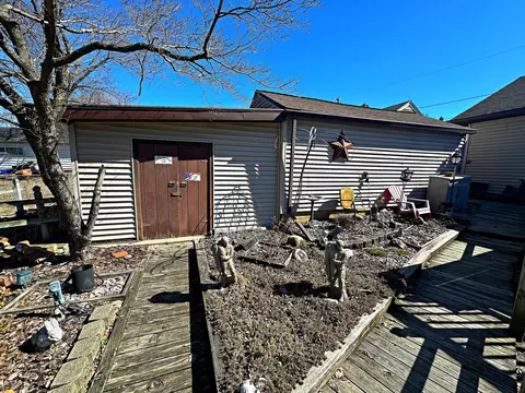 608 E Bronson St, Streator, IL 61364 photo 26