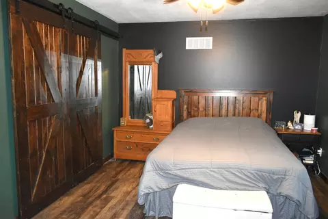 751 E 2nd St, El Paso, IL 61738 photo 11