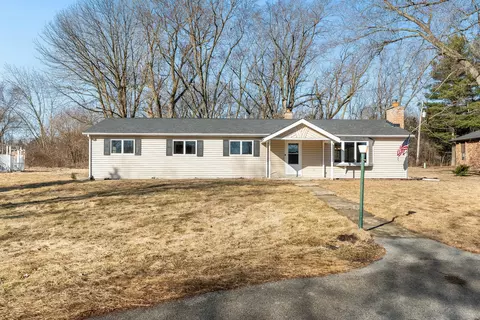 24606 S Kings Rd, Crete, IL 60417