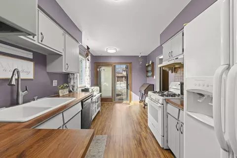 1002 Whitchurch Ct, Wheaton, IL 60189 photo 7