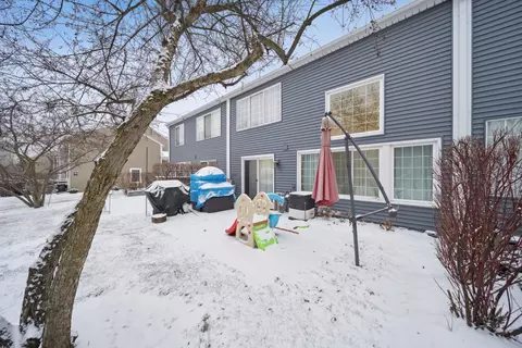 Exterior - 371 Persimmon Ct, Bartlett, IL 60103 photo 4 of 4