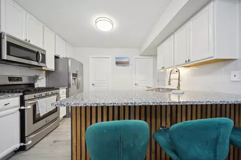 Kitchen - 371 Persimmon Ct, Bartlett, IL 60103 photo 1 of 3