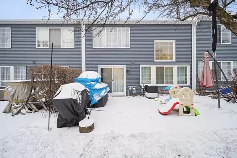 Exterior - 371 Persimmon Ct, Bartlett, IL 60103 photo 3 of 4