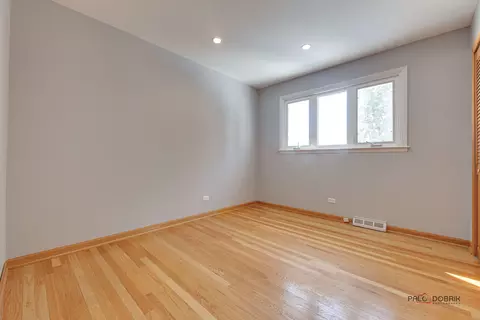 905 E Alder Ln, Mount Prospect, IL 60056 photo 21