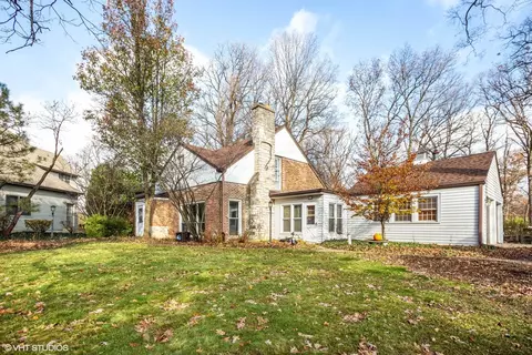 50 Picton Rd, Roselle, IL 60172