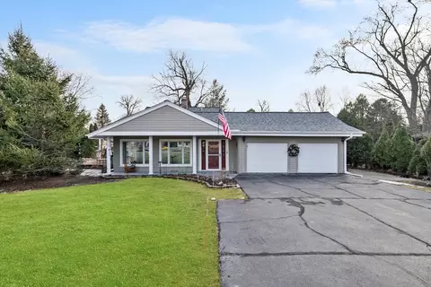 452 E Deerpath Rd, Wood Dale, IL 60191