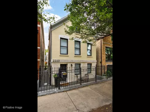 2223 W Charleston St, Chicago, IL 60647