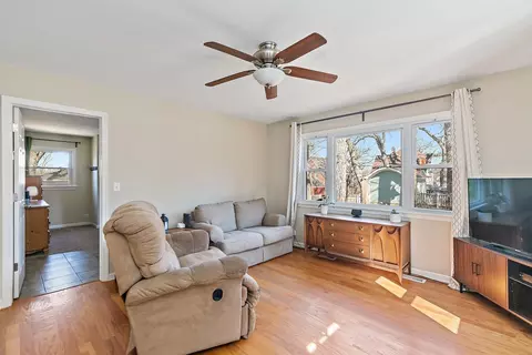 Living - 65 Sheridan St, Elgin, IL 60123 photo 4 of 4