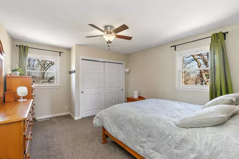 Bedroom - 65 Sheridan St, Elgin, IL 60123 photo 1 of 2