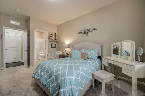 Bedroom - 2252 Lundquist Dr, Aurora, IL 60503 photo 1 of 3