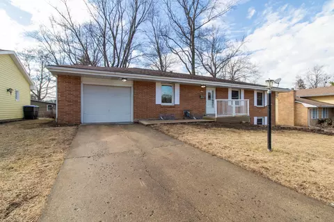 10 Foley Ave, Bloomington, IL 61701 photo 2