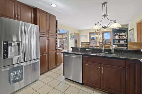 8202 Eagle Rdg, Spring Grove, IL 60081 photo 14
