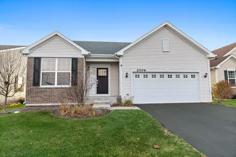 2006 Wentworth Dr, Volo, IL 60020