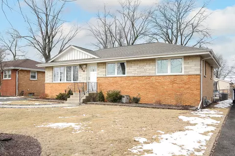 Exterior - 7546 S 78th Ct, Bridgeview, IL 60455 photo 4 of 4