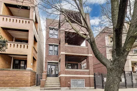 2653 W Iowa St #2F, Chicago, IL 60622