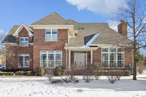 1049 Hickory Dr, Western Springs, IL 60558